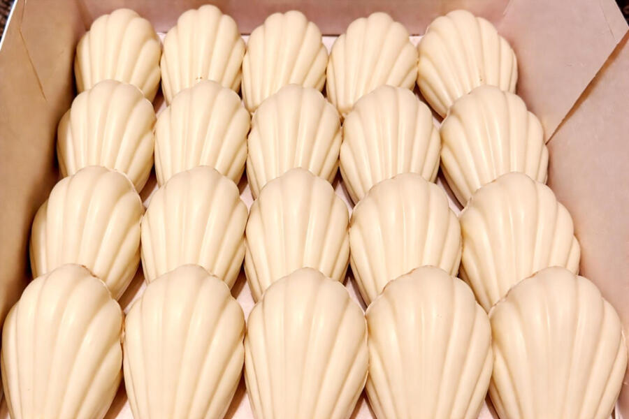 Madeleines White Chocolate