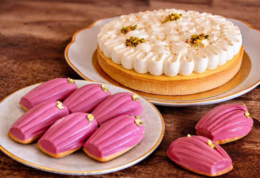 Spring Carrot Celebration Set